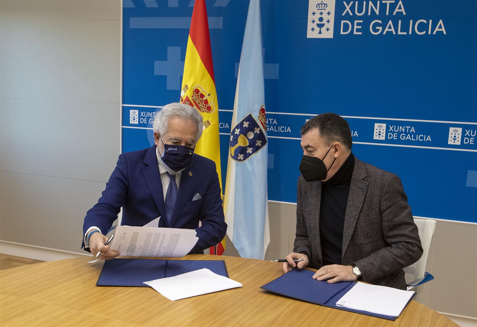 Foto da noticia:Parlamento e Xunta renovan o programa “Coñece as túas institucións” para que alumnado de centros públicos efectúe visitas didácticas ás sedes do Lexislativo e o Executivo galegos